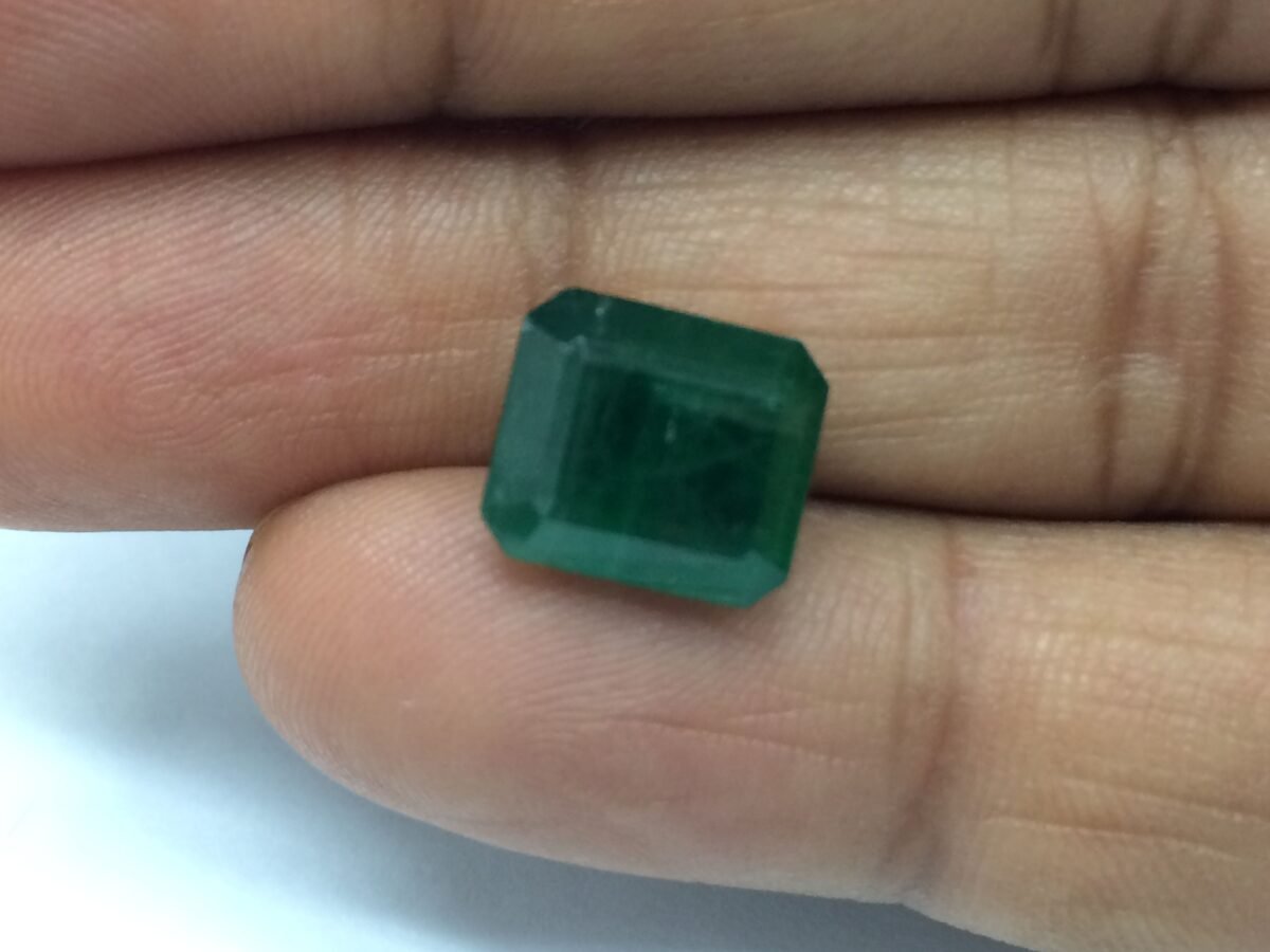 5 Carats Emerald ( 5.56 Ratti Panna ) 2
