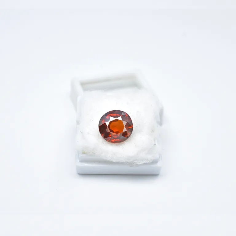 7.66 Carats Hessonite Garnet ( 8.51 Ratti Gomed ) 6