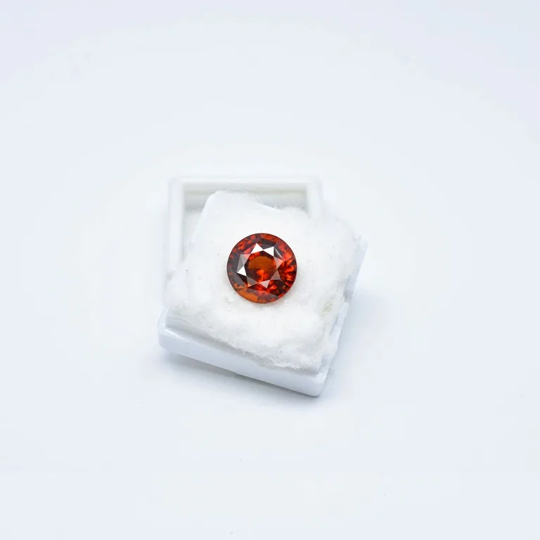 8.31 Carats Hessonite Garnet ( 9.23 Ratti Gomed ) 6