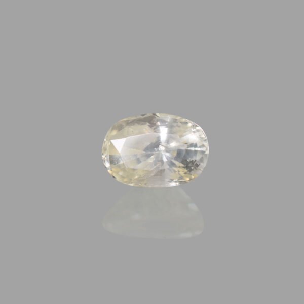 3.34 Carats Yellow Sapphire ( 3.71 Ratti Pukhraj )