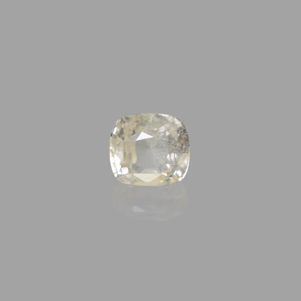 3.11 Carats Yellow Sapphire ( 3.46 Ratti Pukhraj )