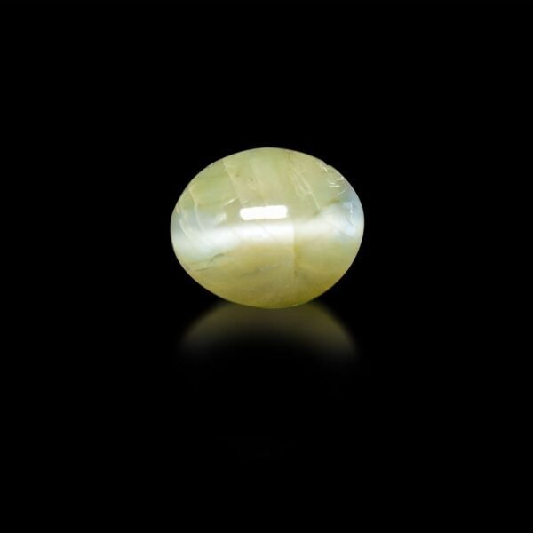 5.08 Carats Chrysoberyl Cat’s Eye ( 5.64 Ratti Lehsuniya )