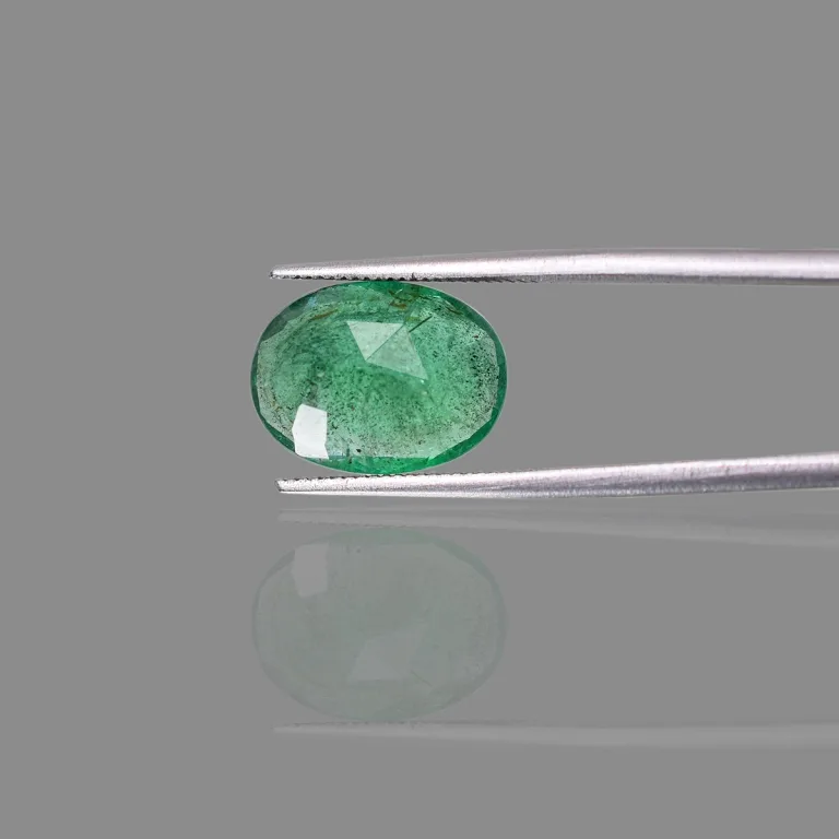 4.77 Carats Emerald ( 5.24 Ratti Panna ) 4