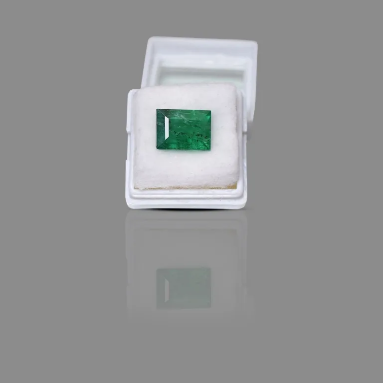 7.6 Carats Emerald ( 8.35 Ratti Panna ) 6