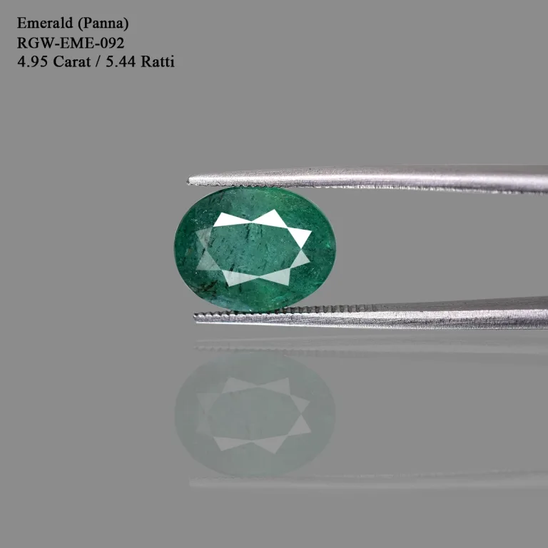 4.95 Carats Emerald ( 5.44 Ratti Panna ) 2