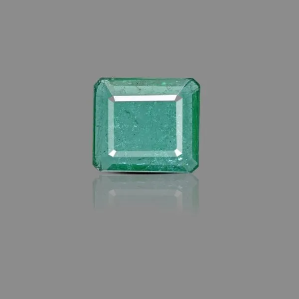 8.77 Carats Emerald ( 9.5 Ratti Panna )