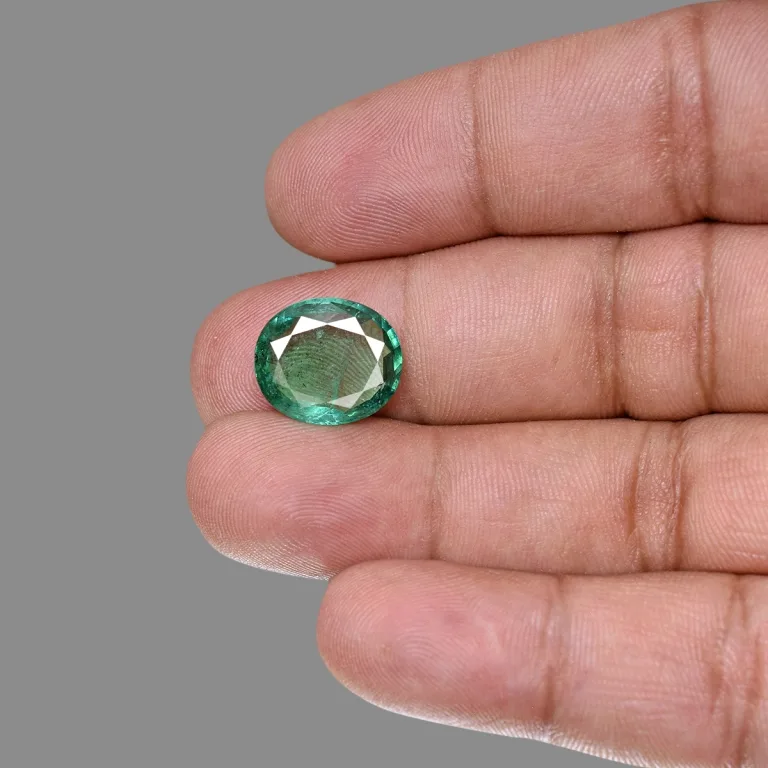 7.67 Carats Emerald ( 8.5 Ratti Panna ) 5