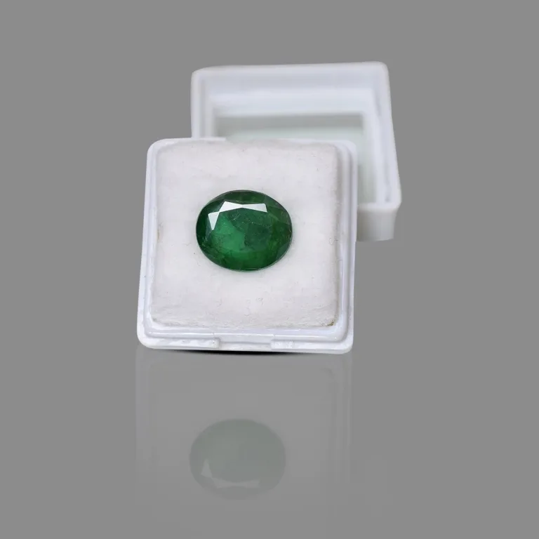 5.54 Carats Emerald ( 6.15 Ratti Panna ) 6