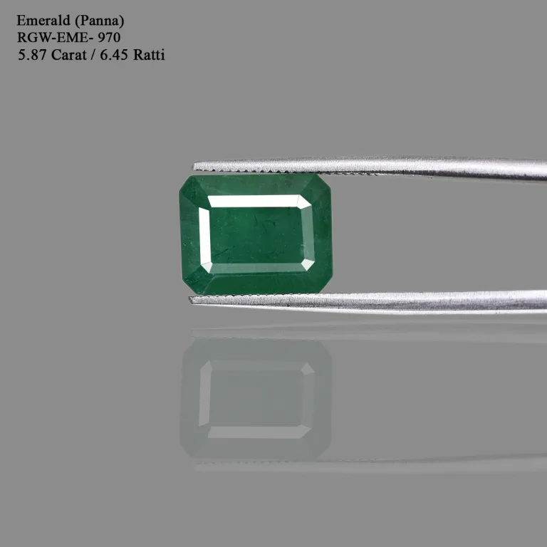 5.87 Carats Emerald ( 6.45 Ratti Panna ) 2