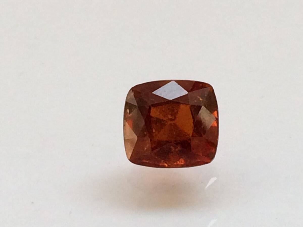 5 Carats Hessonite Garnet ( 5.56 Ratti Gomed ) 1