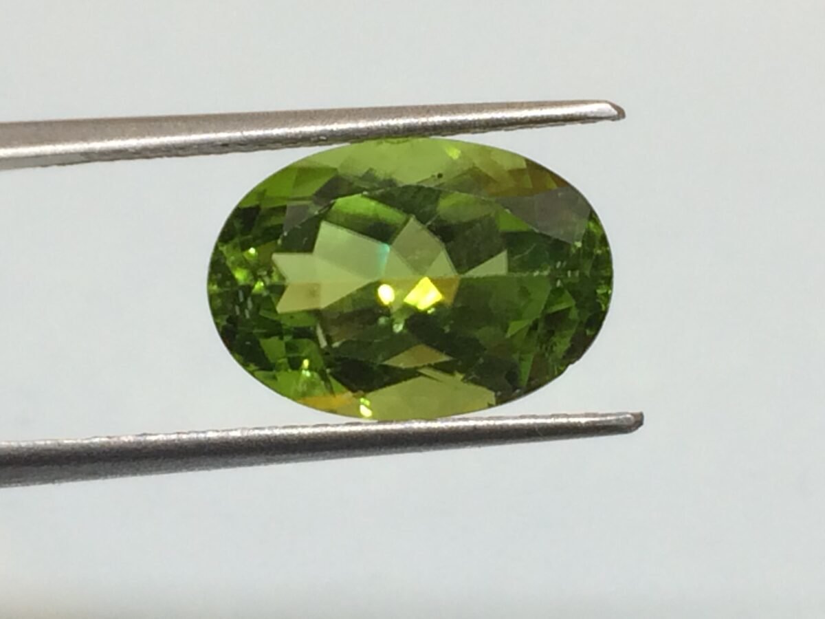 6.72 Carats Peridot ( 7.47 Ratti Peridot ) 1