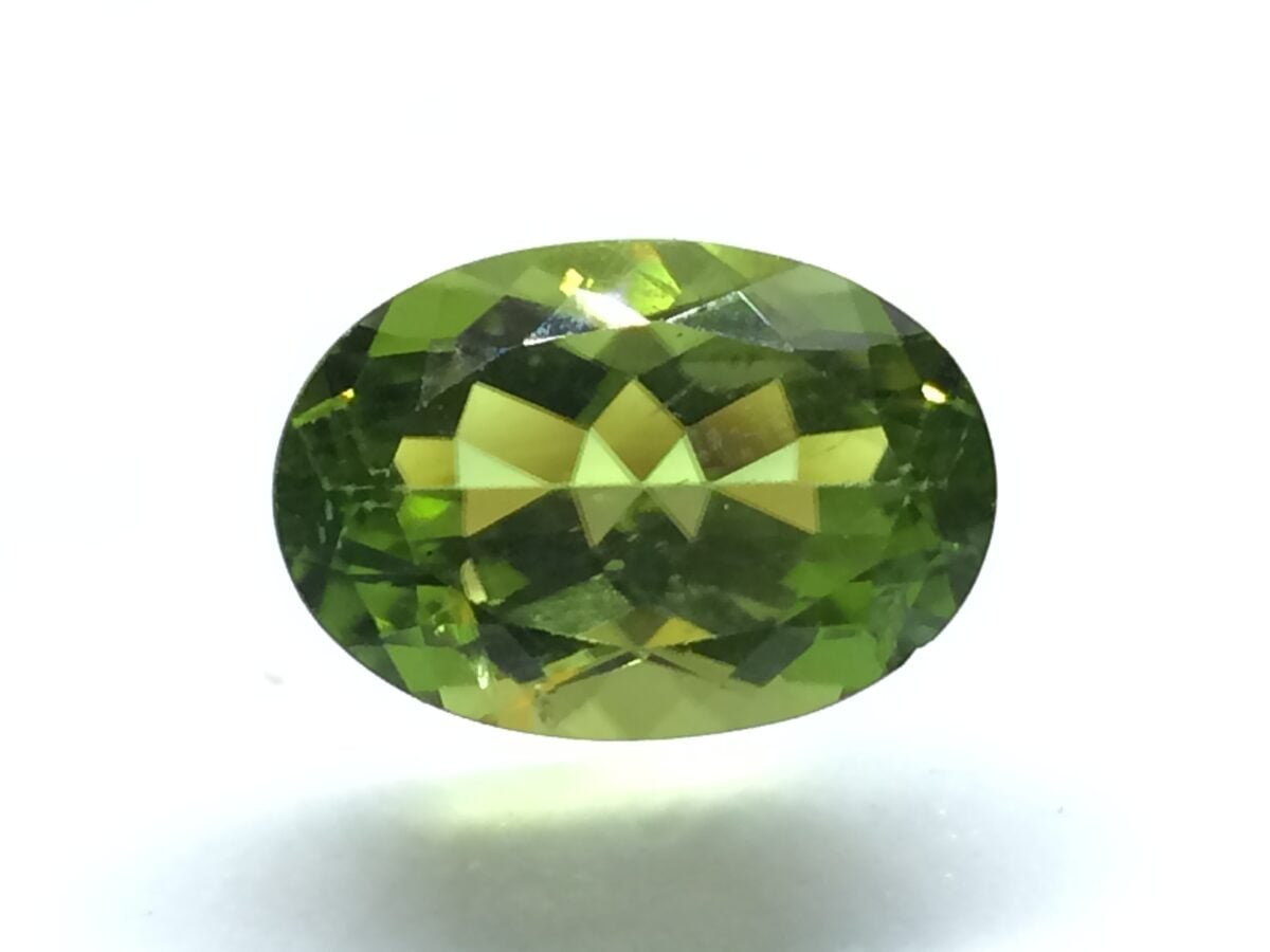 6.72 Carats Peridot ( 7.47 Ratti Peridot ) 3