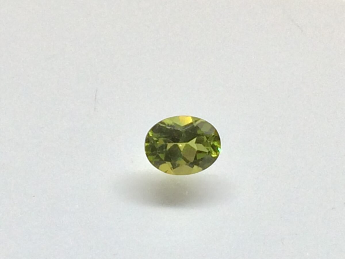 1.59 Carats Peridot ( 1.77 Ratti Peridot ) 1