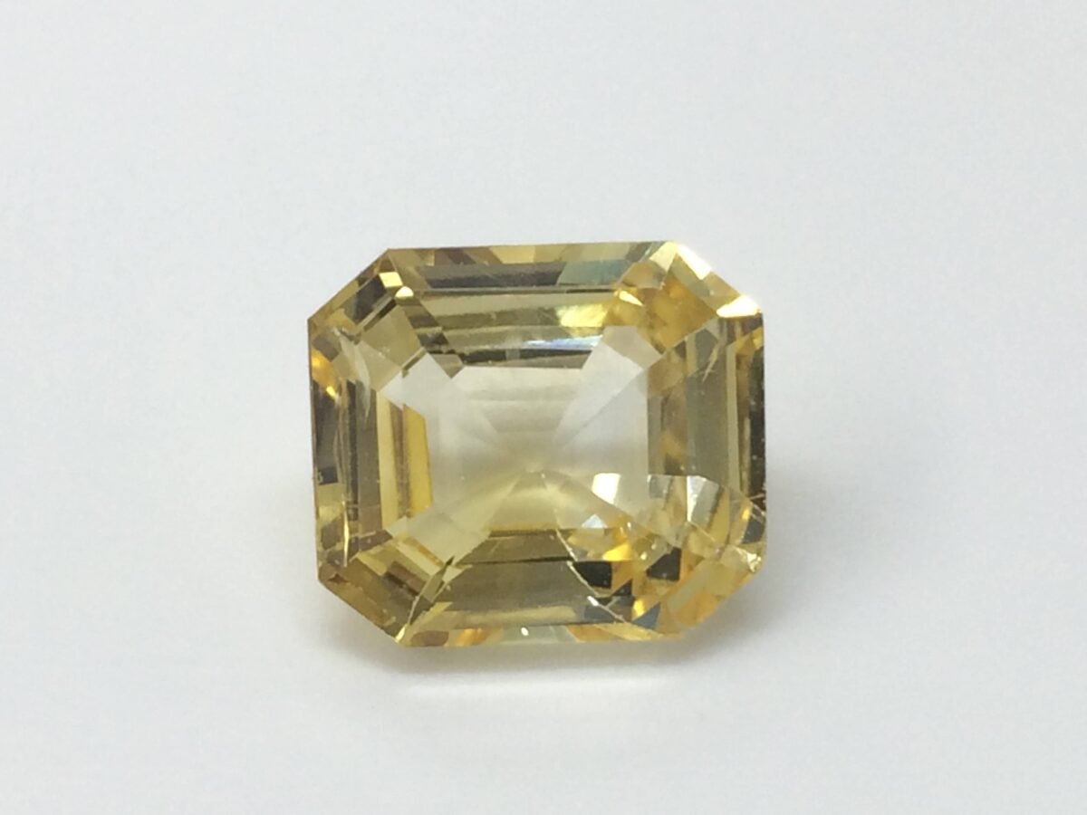 10.04 Carats Yellow Sapphire ( 11.15 Ratti Pukhraj ) 3