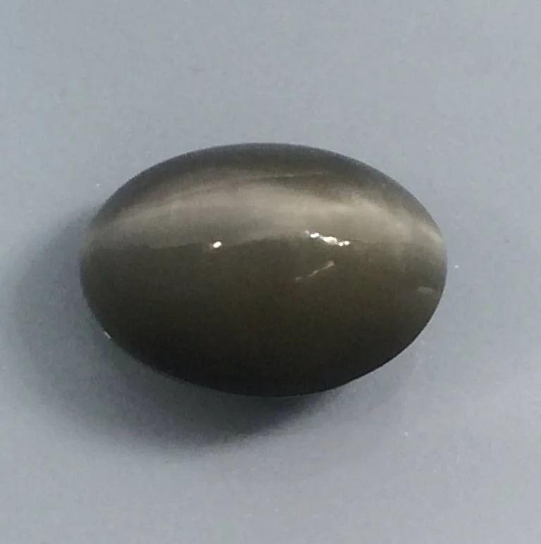 6 Carats Quartz Cats Eye ( 6.67 Ratti Lehsunia ) 1