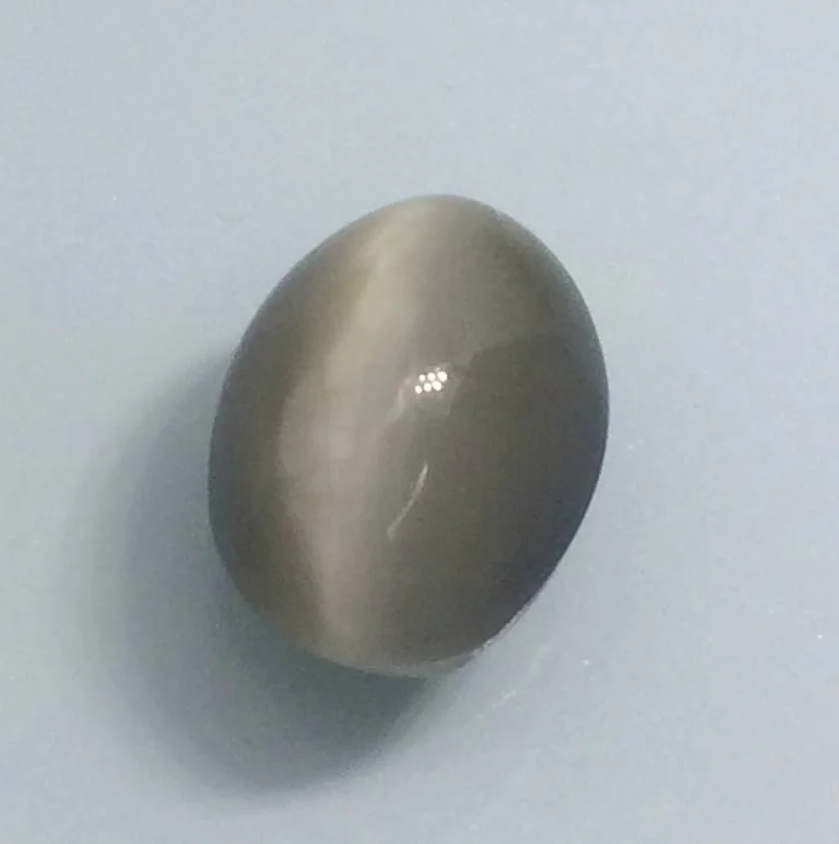 6 Carats Quartz Cats Eye ( 6.67 Ratti Lehsunia ) 3