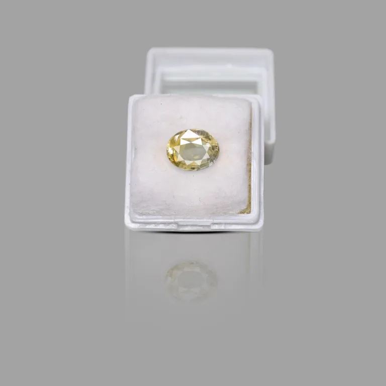 4.02 Carats Yellow Sapphire ( 4.47 Ratti Pukhraj ) 2