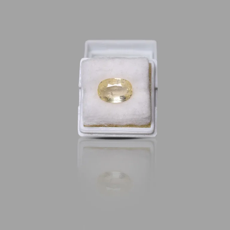 6.49 Carats Yellow Sapphire ( 7.21 Ratti Pukhraj )