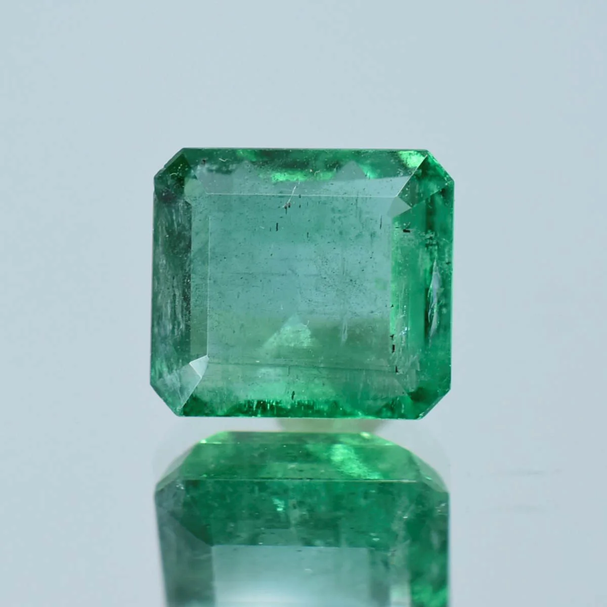 5.37 Carats Emerald ( 5.97 Ratti Panna ) 4