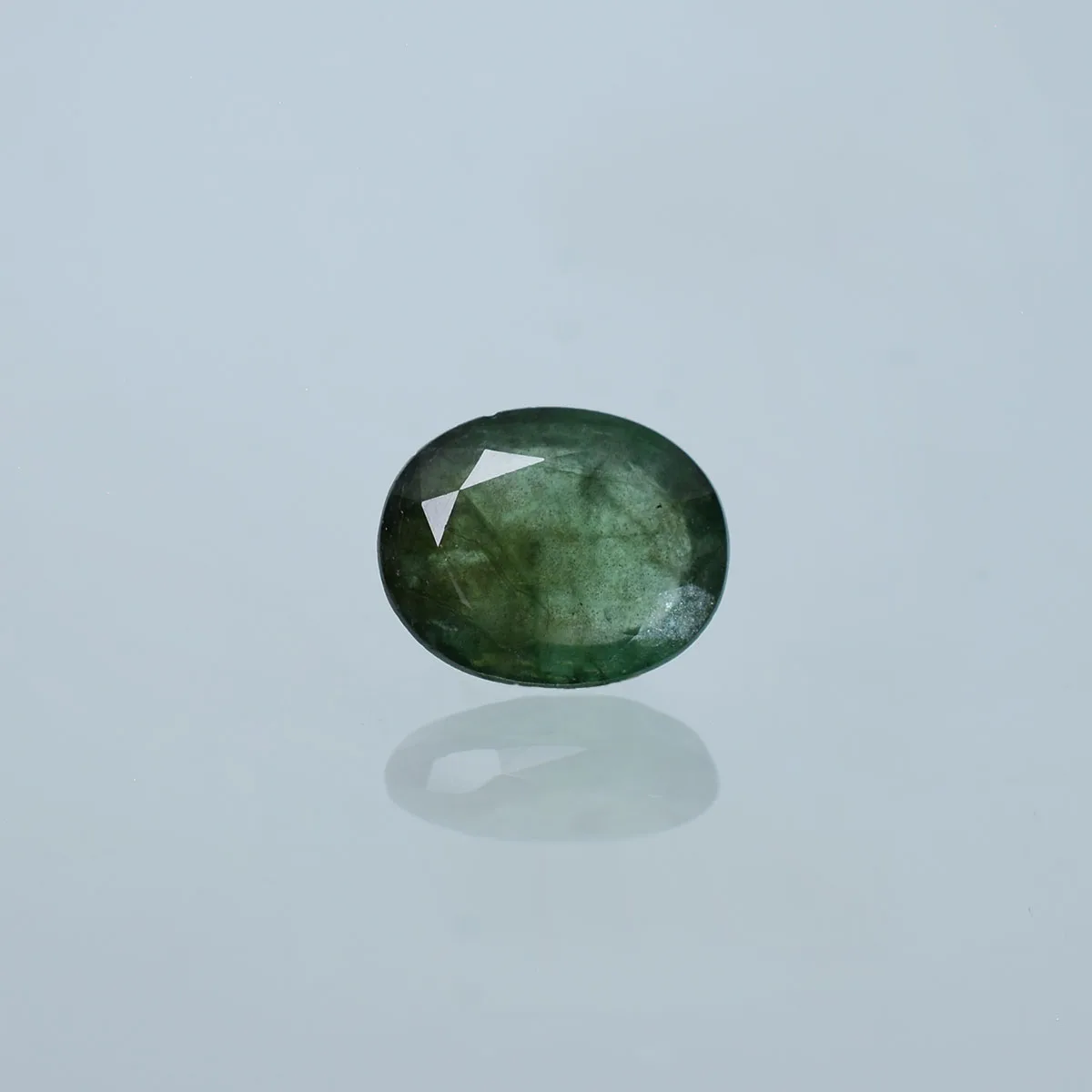 4.66 Carats Emerald ( 5.12 Ratti Panna )