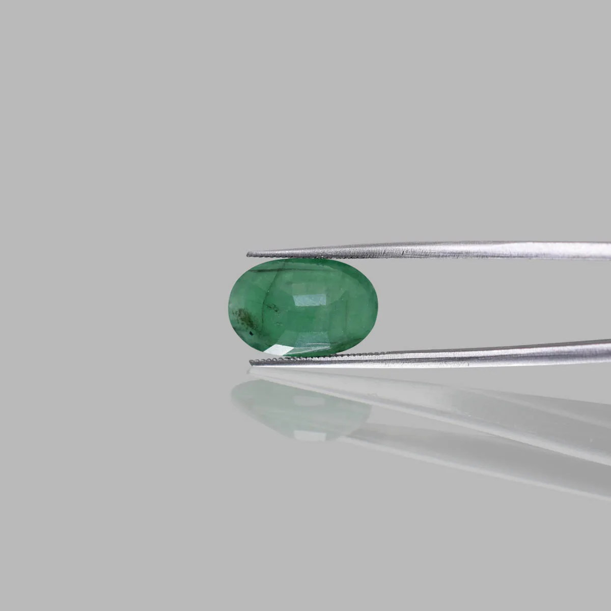 5.47 Carats Emerald ( 6.01 Ratti Panna ) 2