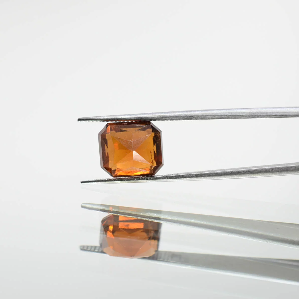 5.68 Carats Hessonite Garnet ( 6.31 Ratti Gomed ) 3