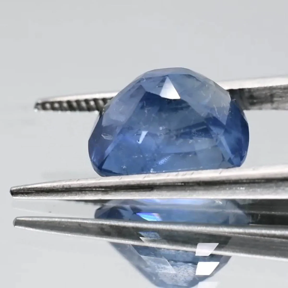 6.47 Carats Blue Saphhire ( 7.19 Ratti Neelam ) 4