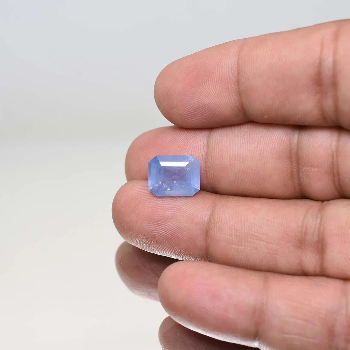 6.73 Carats Blue Sapphire ( 7.48 Ratti Neelam ) 3