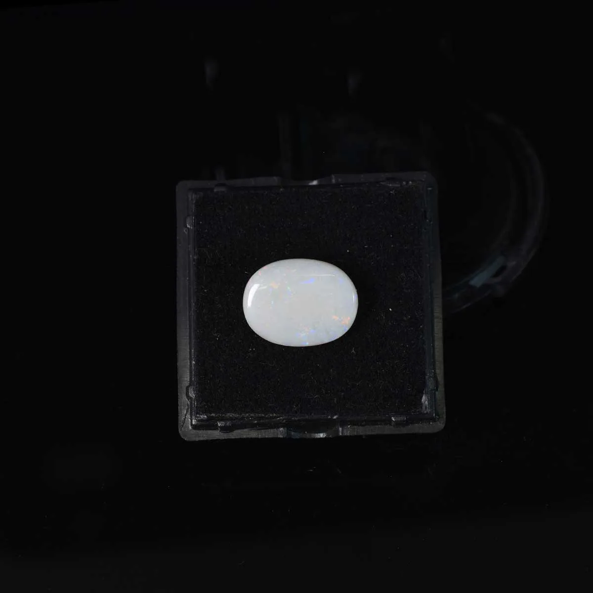 5.67 Carats Opal ( 6.3 Ratti Dudhiya Patthar ) 4