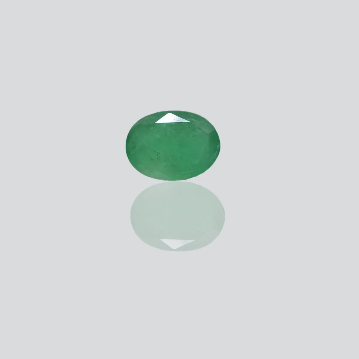 6.67 Carats Emerald ( 7.41 Ratti Panna ) 1