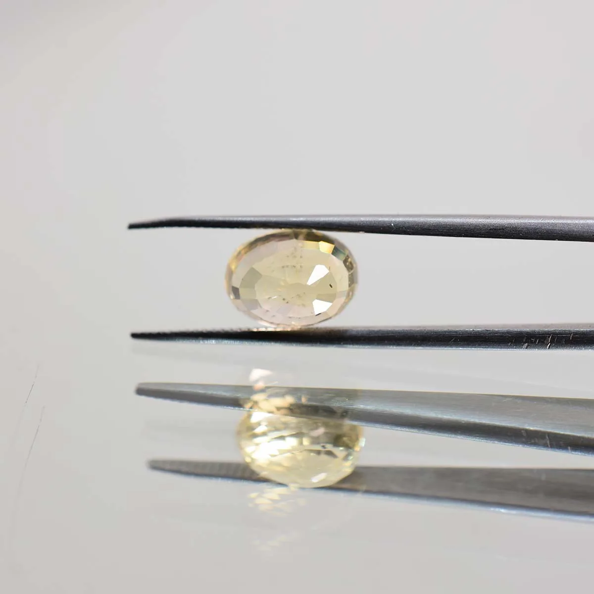 4.11 Carats Yellow Sapphire ( 4.57 Ratti Pukhraj ) 2