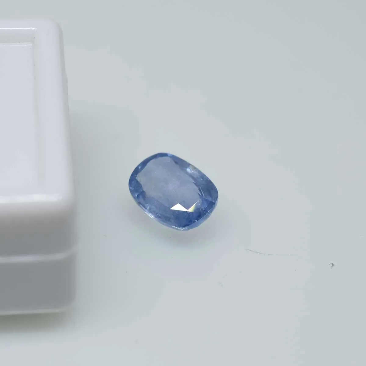 3.16 Carats Blue Sapphire ( 3.51 Ratti Neelam ) 3