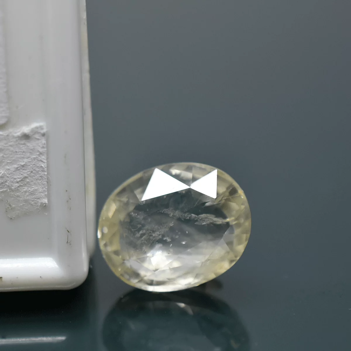 6.72 Carats Yellow Saphhire ( 7.47 Ratti Pukhraj ) 2