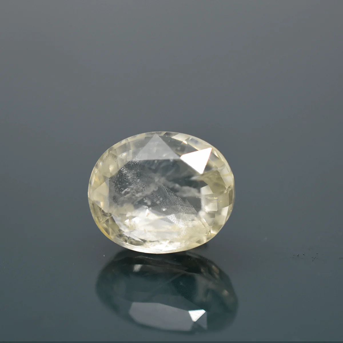 6.72 Carats Yellow Saphhire ( 7.47 Ratti Pukhraj ) 3