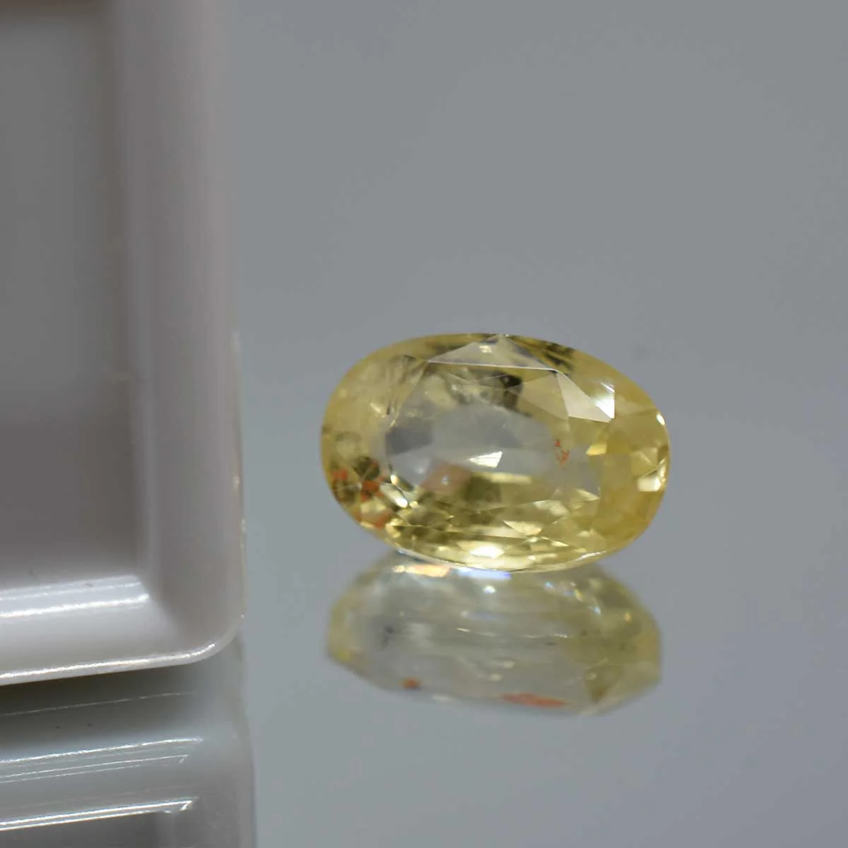 4.73 Carats Yellow Sapphire ( 5.25 Ratti Pukhraj ) 2