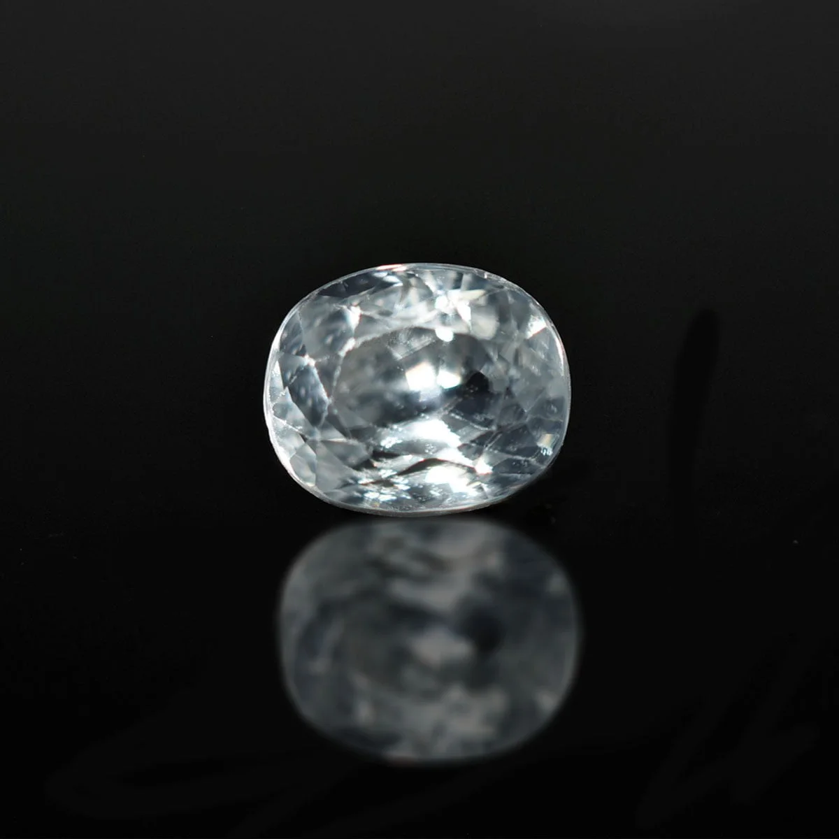 5.33 Carats Zircon ( 5.92 Ratti Jarkan ) 1